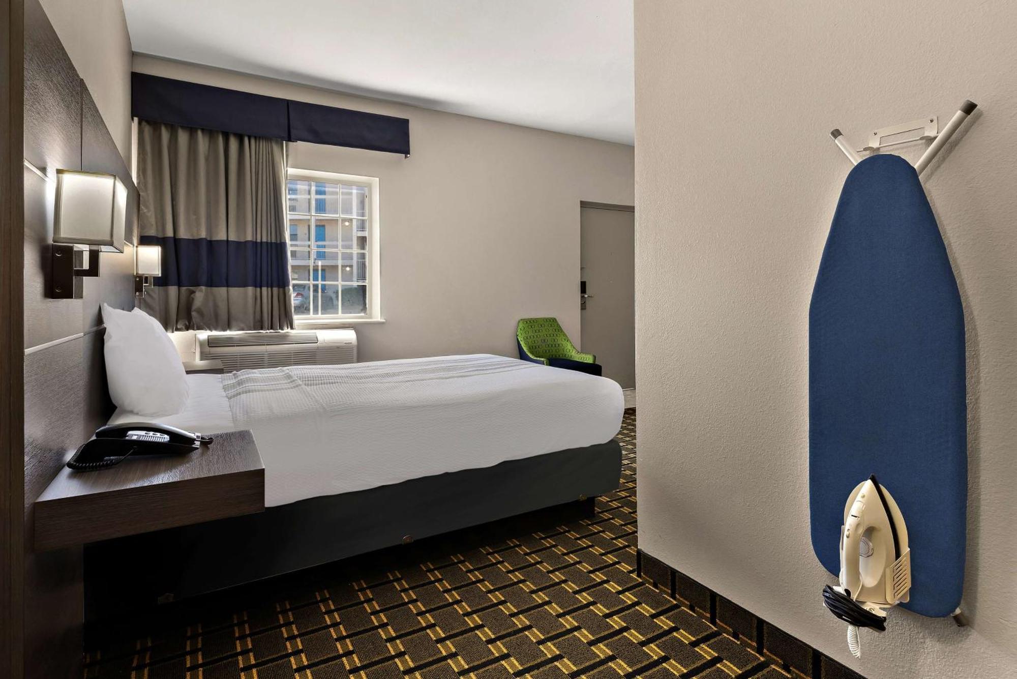 SureStay Plus Hotel by Best Western Tulsa East Exterior foto