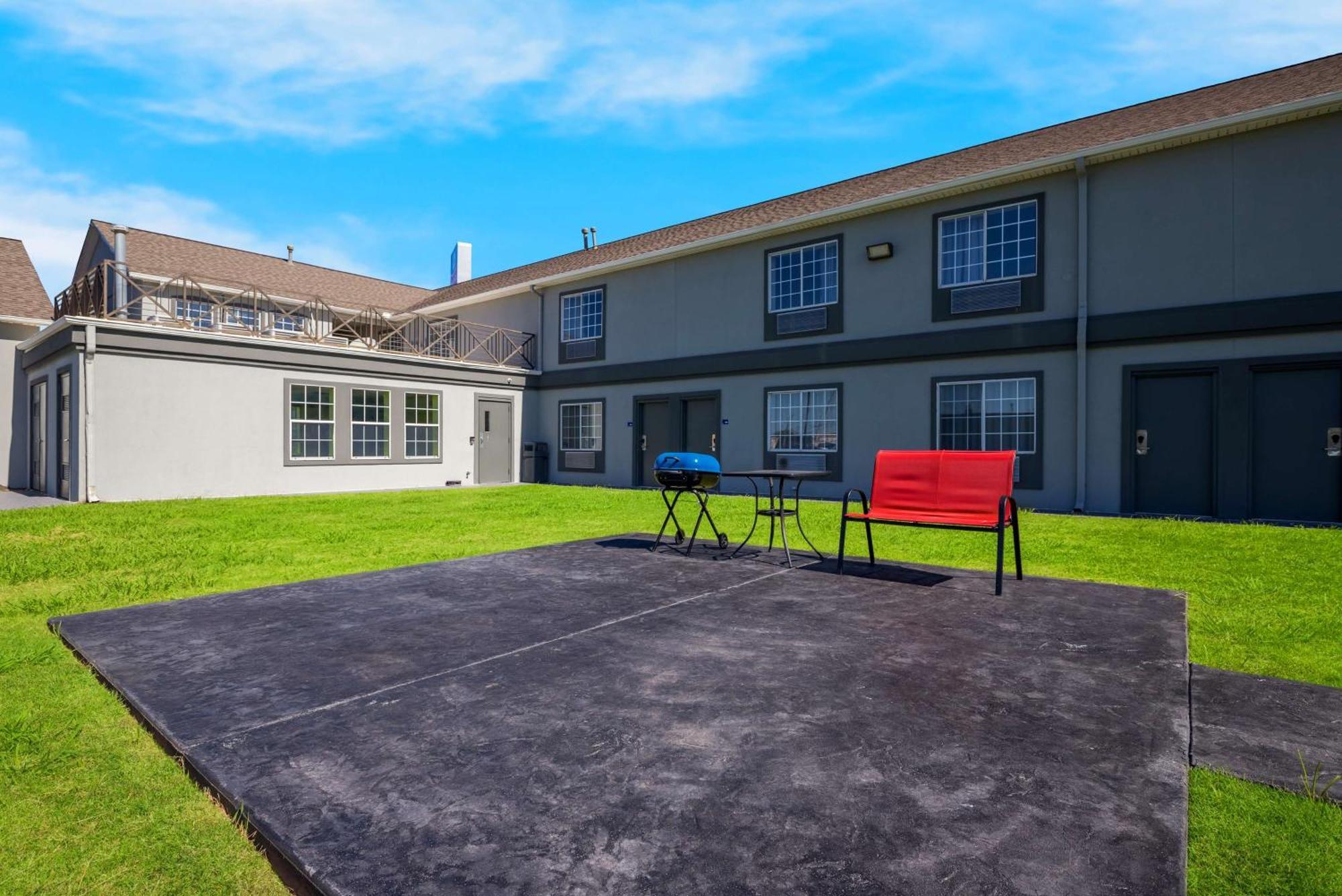 SureStay Plus Hotel by Best Western Tulsa East Exterior foto