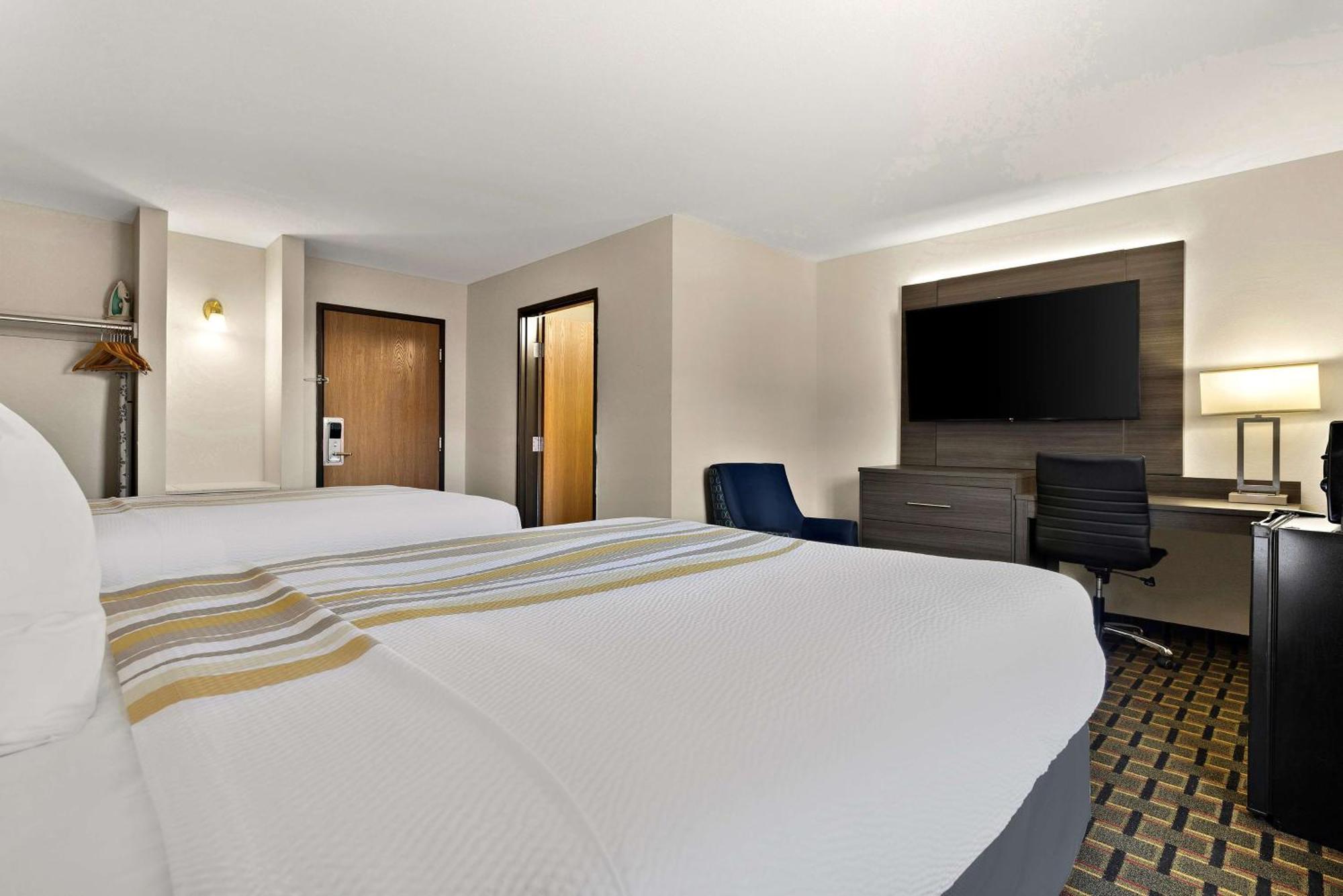 SureStay Plus Hotel by Best Western Tulsa East Exterior foto