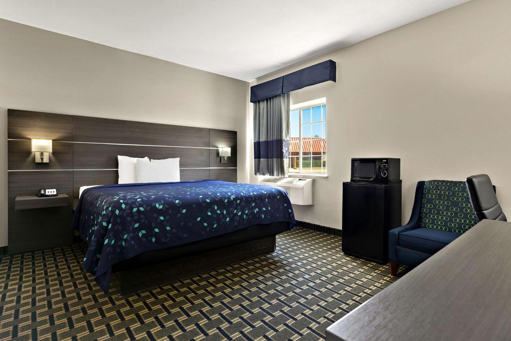 SureStay Plus Hotel by Best Western Tulsa East Exterior foto