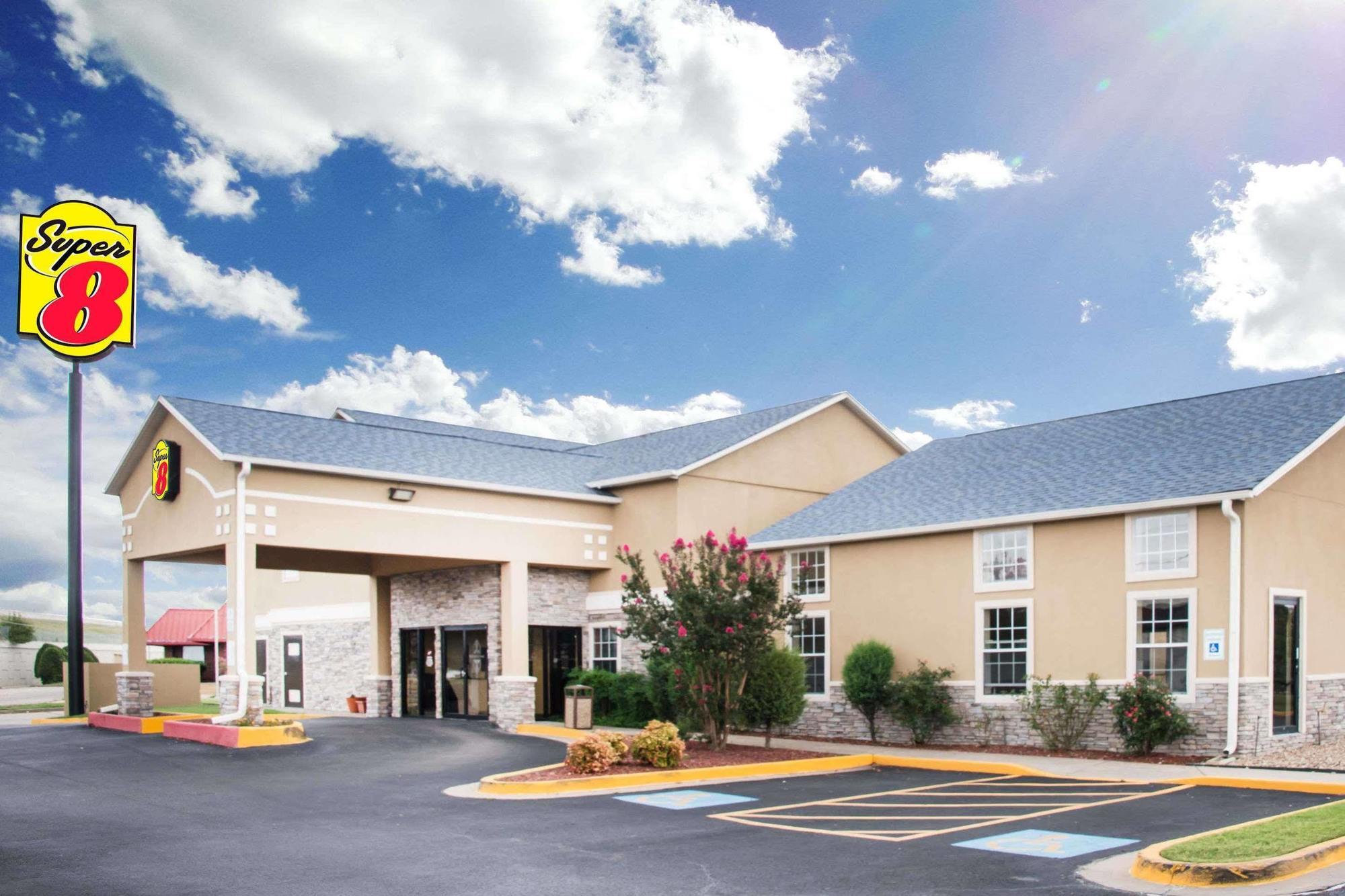 SureStay Plus Hotel by Best Western Tulsa East Exterior foto