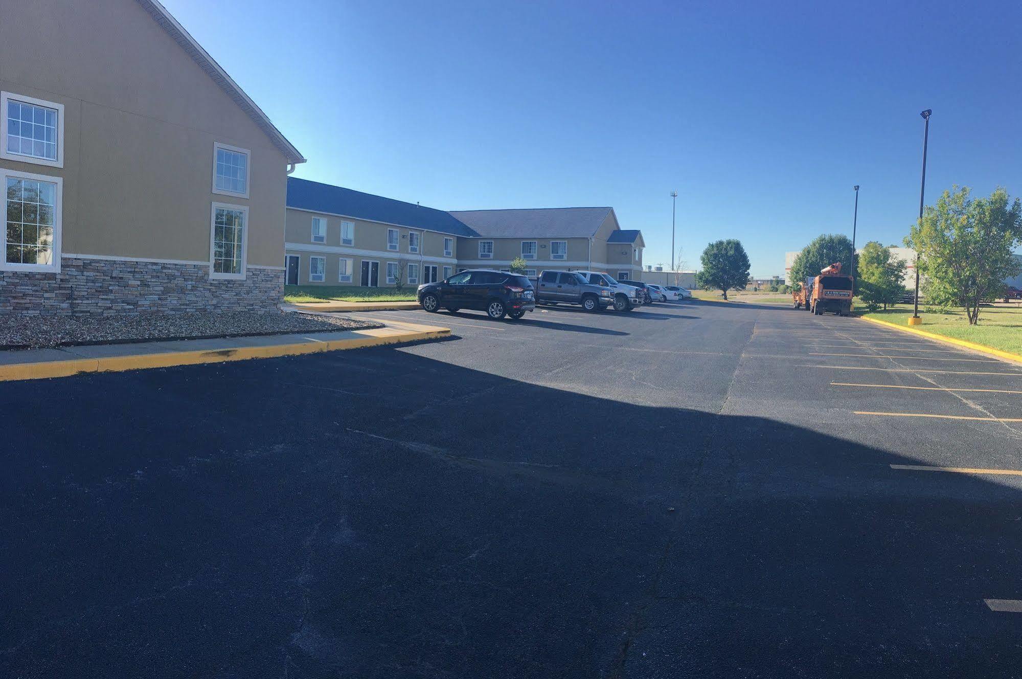 SureStay Plus Hotel by Best Western Tulsa East Exterior foto